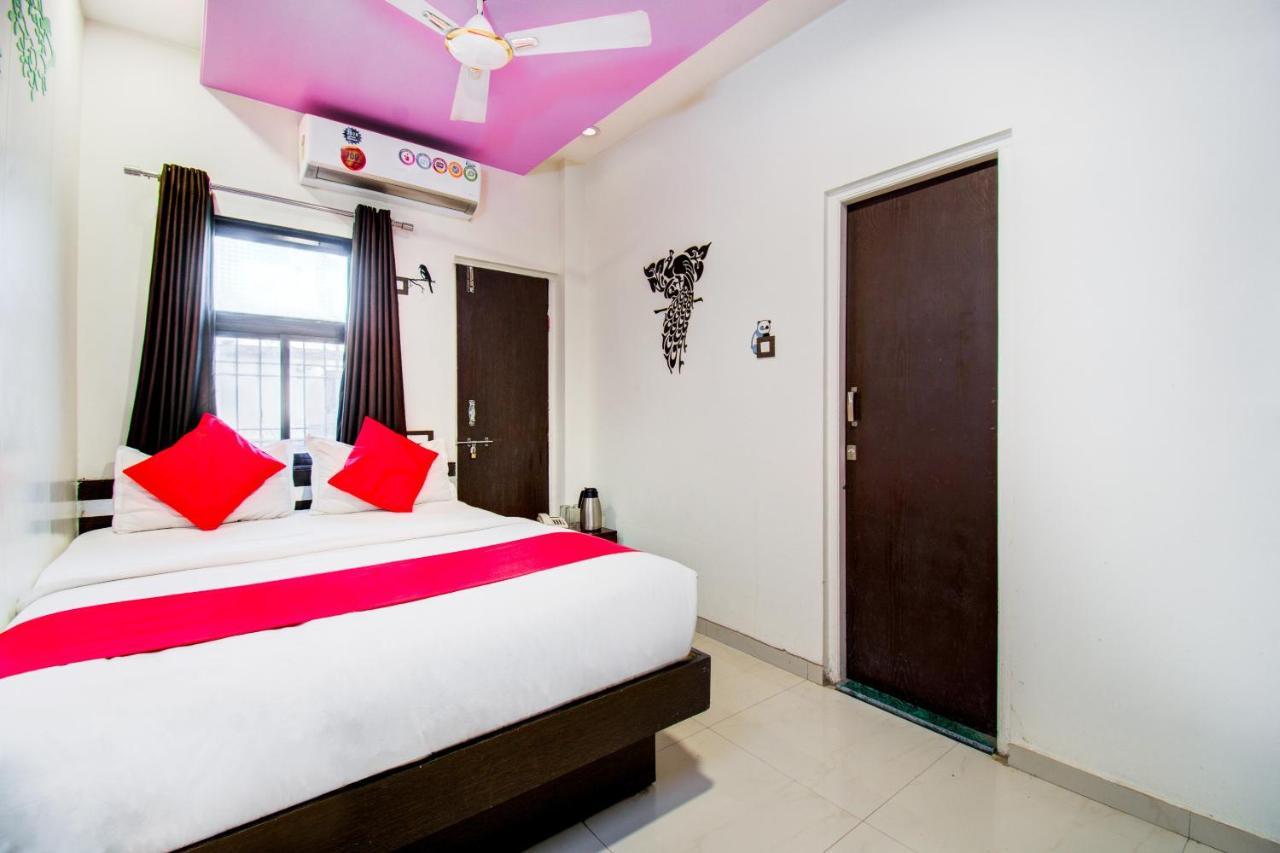 Oyo 11548 Hotel Mrunal Palace Aurangábád Kültér fotó