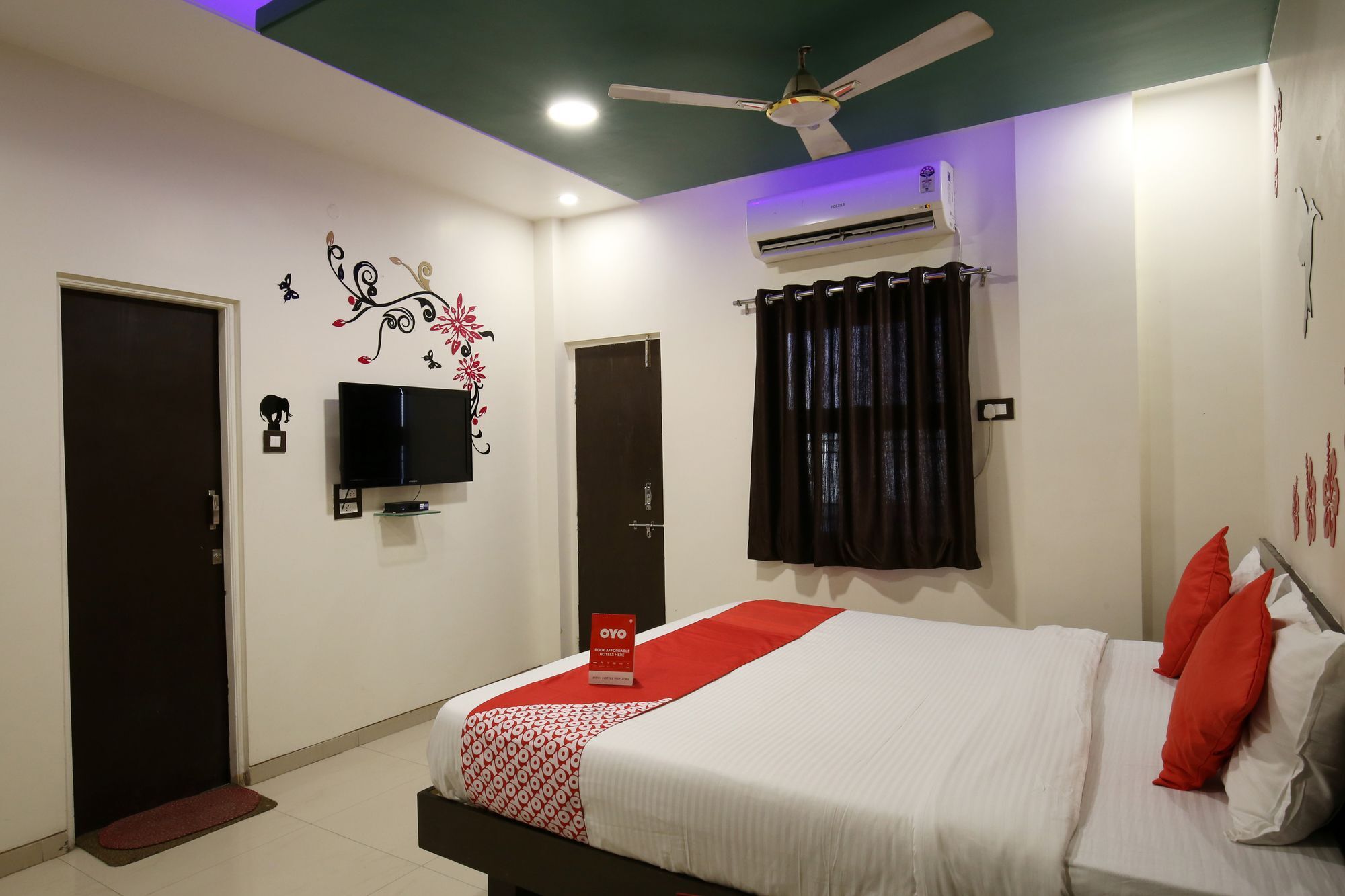 Oyo 11548 Hotel Mrunal Palace Aurangábád Kültér fotó