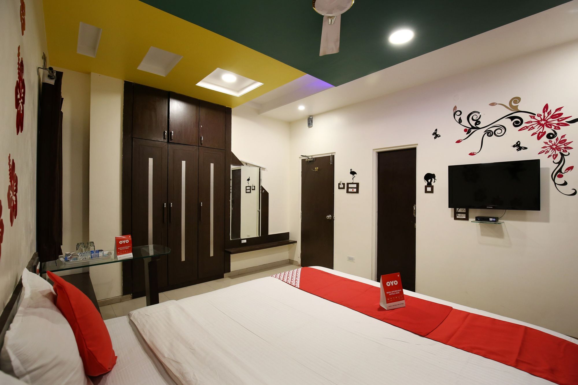 Oyo 11548 Hotel Mrunal Palace Aurangábád Kültér fotó